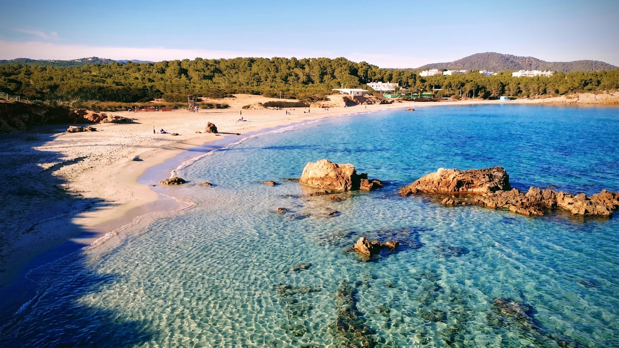 Playa Cala Nova Ibiza — Apartamentos Mar Bella