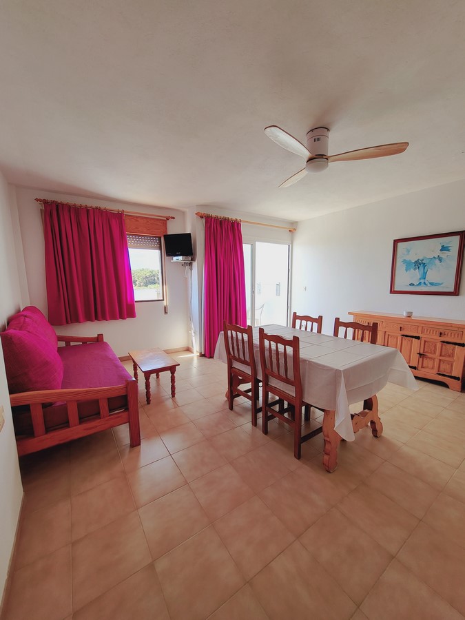 Apartamento 2 dormitorios Mar Bella Ibiza — terraza